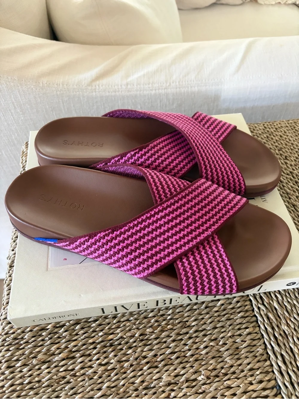 Rothys weekend slide